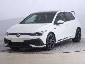Volkswagen Golf - 2024
