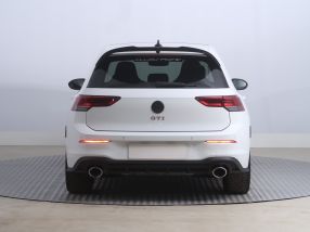 Volkswagen Golf - 2024