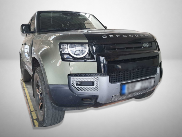 Land Rover Defender 2021