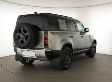 Land Rover Defender - 2021