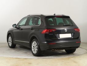 Volkswagen Tiguan - 2019