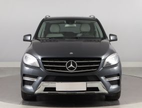 Mercedes-Benz ML - 2012