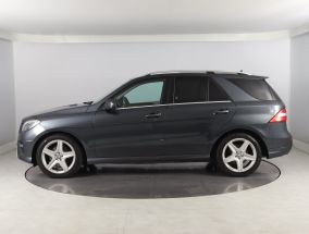 Mercedes-Benz ML - 2012