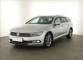 Volkswagen Passat - 2015