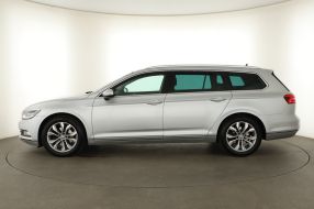 Volkswagen Passat - 2015