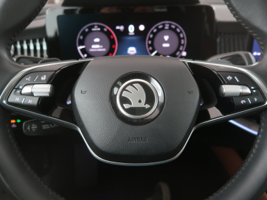 Škoda Superb - 2024