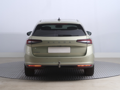 Škoda Superb - 2024