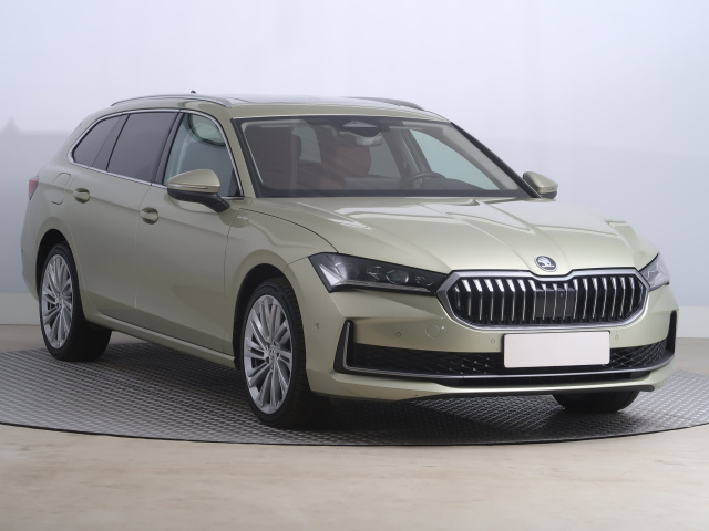 Škoda Superb 2024