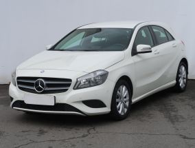 Mercedes-Benz A - 2015