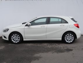 Mercedes-Benz A - 2015