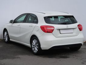 Mercedes-Benz A - 2015