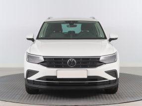 Volkswagen Tiguan - 2020
