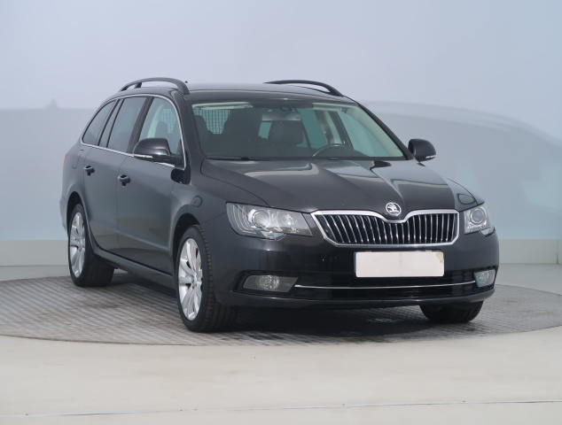 Škoda Superb 2015