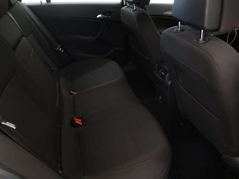 Opel Insignia, 2009