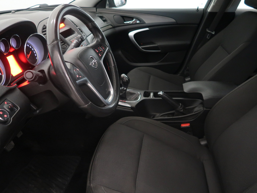 Opel Insignia, 2009