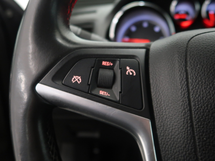 Opel Insignia, 2009
