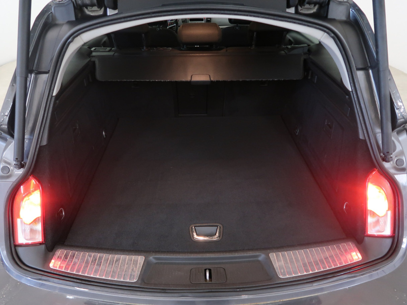 Opel Insignia, 2009