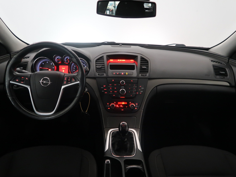 Opel Insignia, 2009