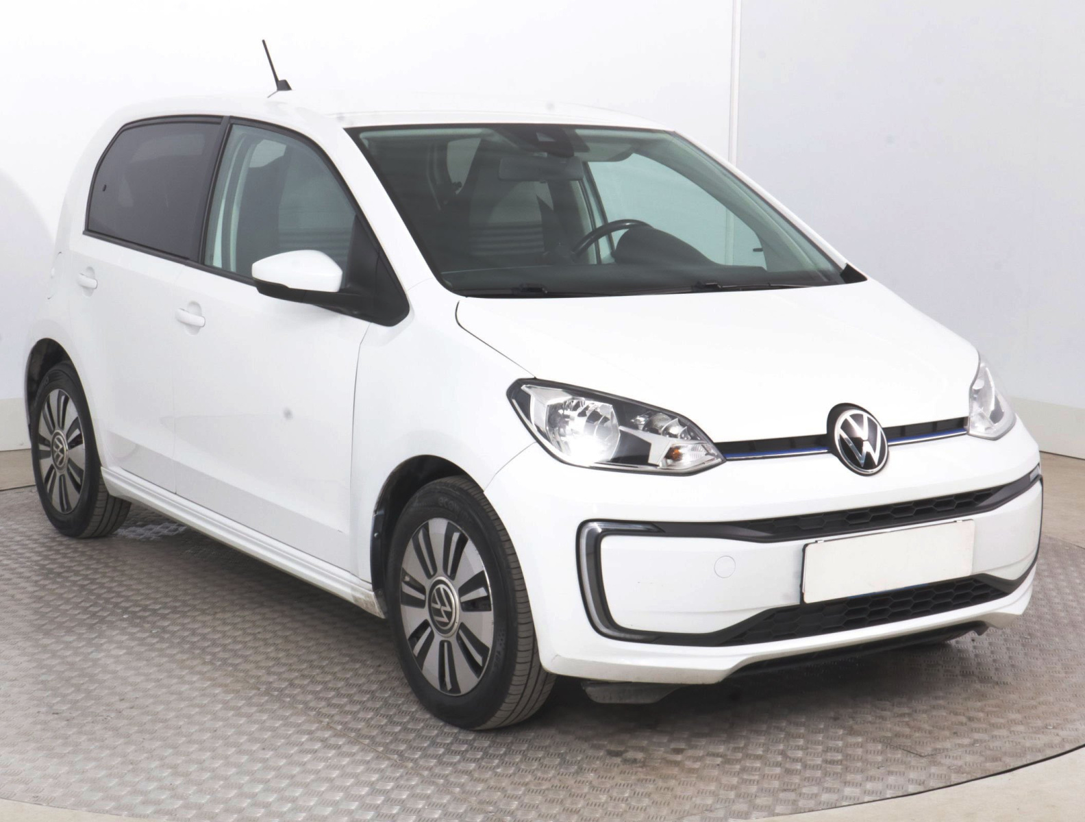 VW e-up! 32.3 kWh,2020,