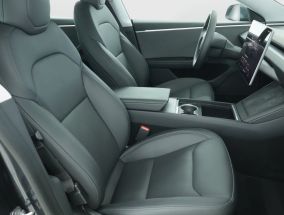 Tesla Model 3 - 2025