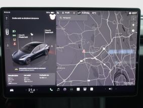 Tesla Model 3 - 2025