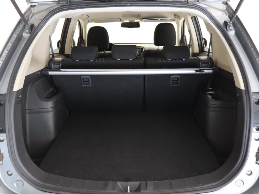 Mitsubishi Outlander, 2016