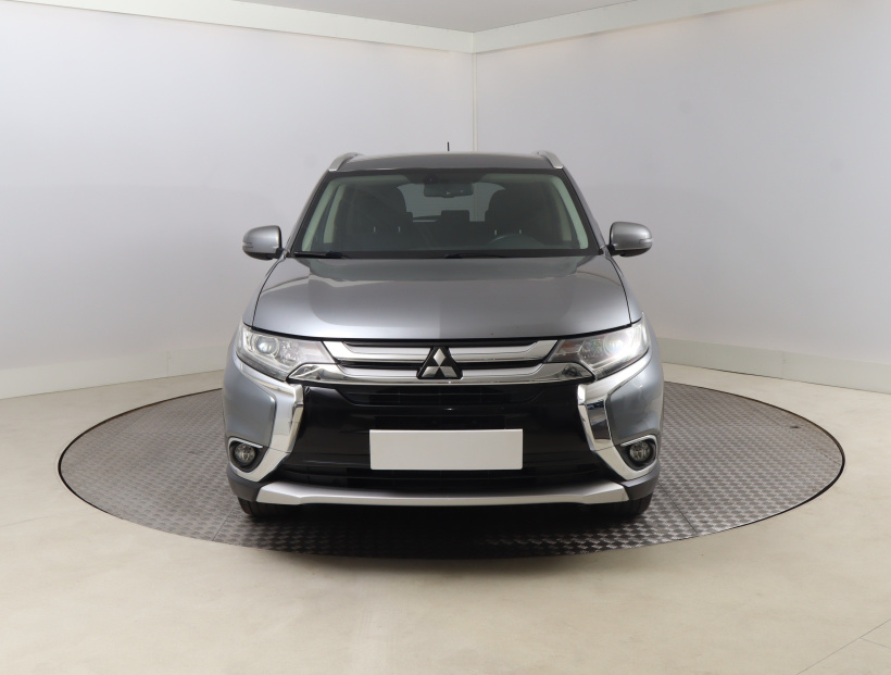 Mitsubishi Outlander, 2016