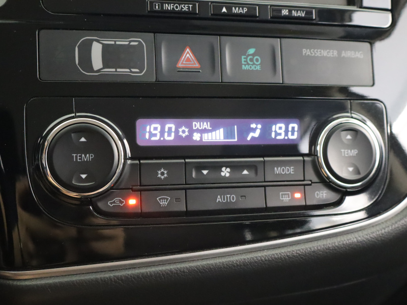 Mitsubishi Outlander, 2016