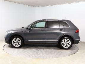 Volkswagen Tiguan - 2020