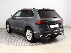 Volkswagen Tiguan - 2020