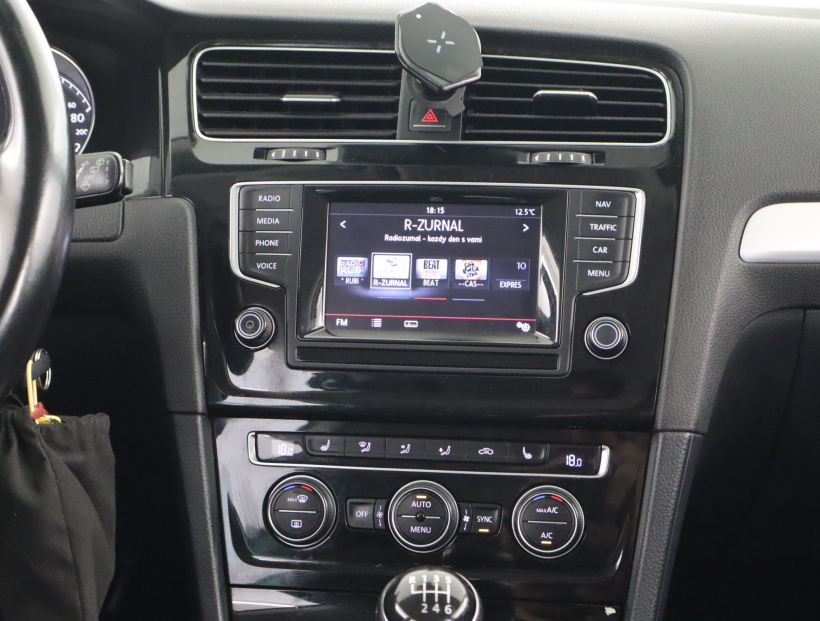 Volkswagen Golf, 2015