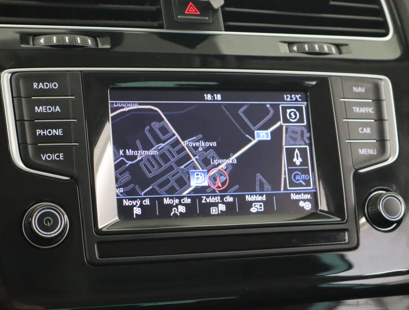 Volkswagen Golf, 2015