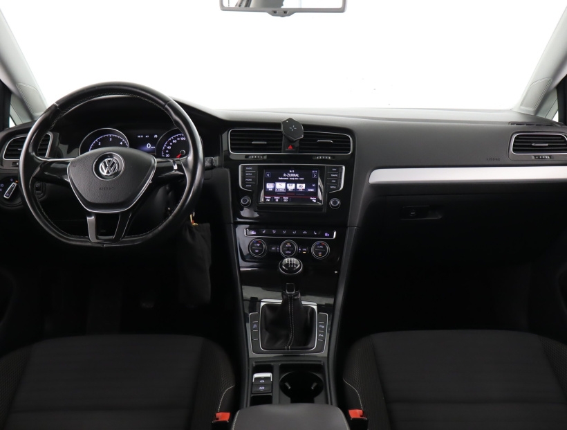 Volkswagen Golf, 2015