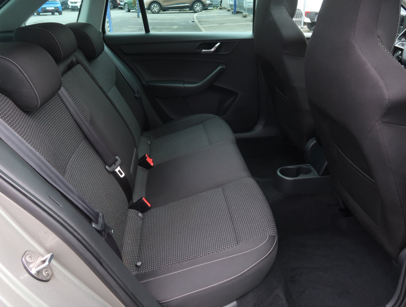 Škoda Rapid Spaceback, 2014