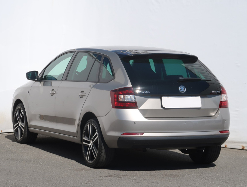 Škoda Rapid Spaceback, 2014