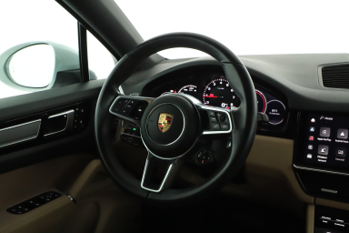 Porsche Cayenne - 2022