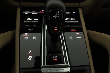 Porsche Cayenne - 2022