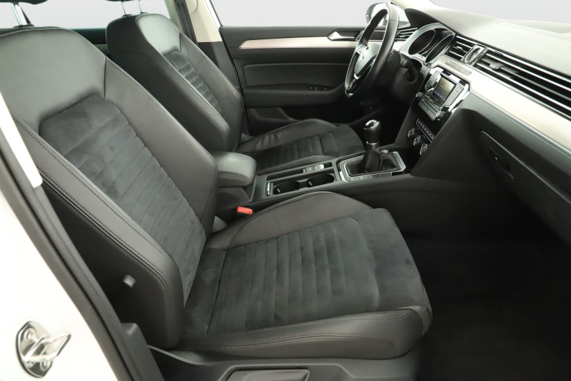 Volkswagen Passat, 2017