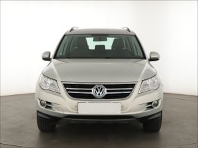 Volkswagen Tiguan - 2010