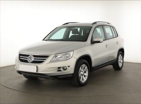 Volkswagen Tiguan - 2010