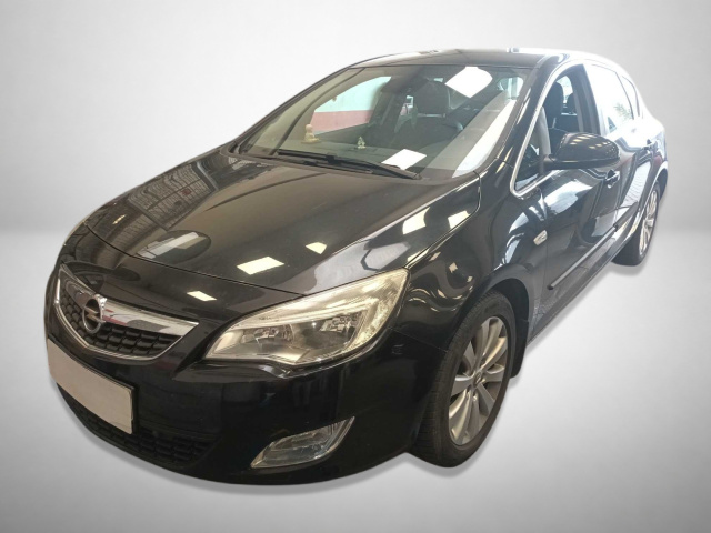 Opel Astra 2011