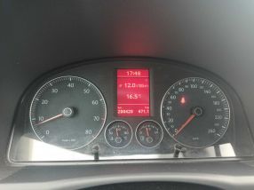 Volkswagen Touran - 2010