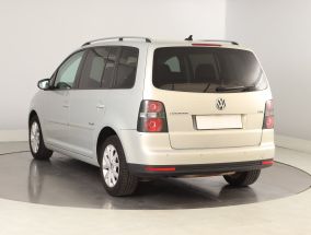Volkswagen Touran - 2010