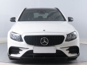 Mercedes-Benz E - 2019