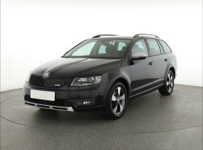Škoda Octavia Scout - 2015