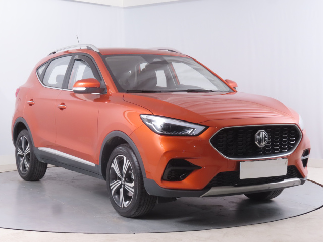 MG ZS SUV 2025