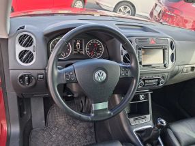 Volkswagen Tiguan - 2010