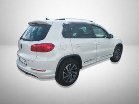 Volkswagen Tiguan - 2012