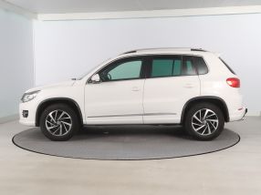 Volkswagen Tiguan - 2012