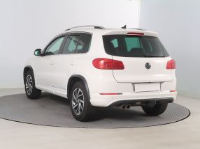 Volkswagen Tiguan - 2012